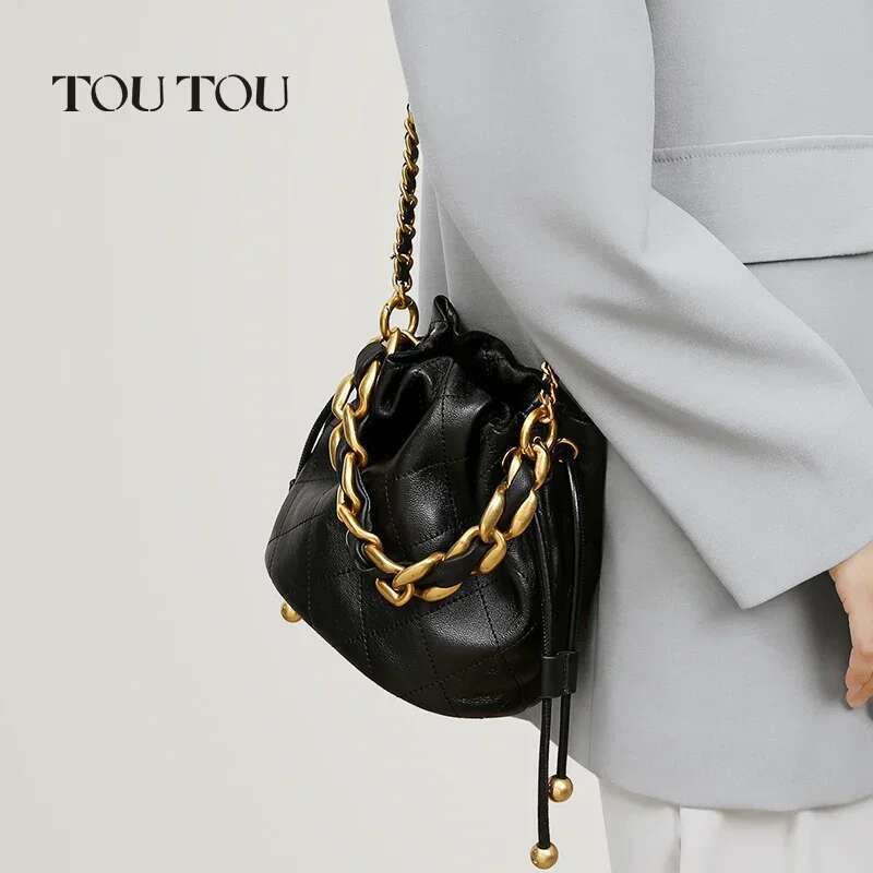 TOUTOU Genuine Leather Quilted Drawstring Bucket Bag Women With Chain Strap Crossbody Handbag For Daily Use And Commuting