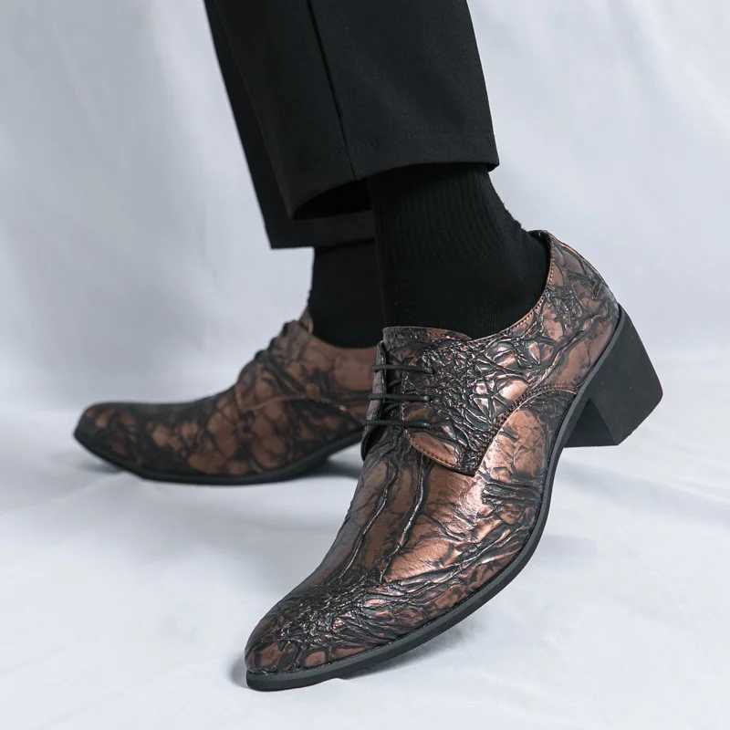 Retro Brown Mens Formal Shoes Comfortable High Heels Dress Shoes Mens Pointed toe Party Leather Shoes Mens Casual ShoesXJ250319