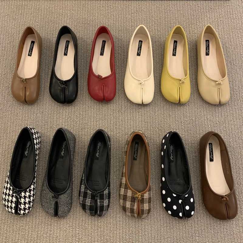 Japanese Style Tabi Ninja Shoes Womens Comfortable Leather Flat Shoes Split Hoodie Heel Womens Mary Jeans Mockasines Womens Ballet ShoesXJ250319