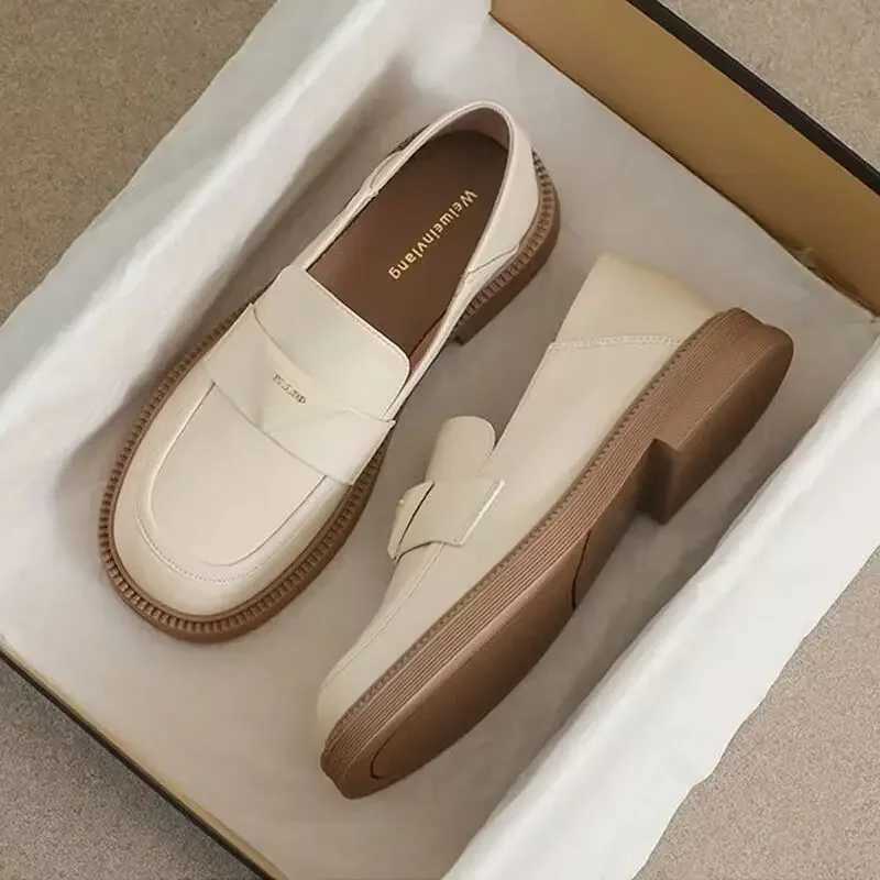 Womens Shoes Japanese British Style Small Leather Shoes Versatile Wide Comfortable For Women StudentsXJ250319