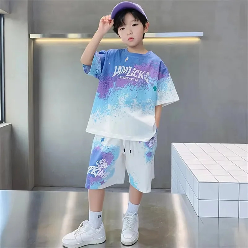 Boys Clothes Sets Summer Short-Sleeved Teenager Suit Childrens Gradient T-ShirtShorts 2Pcs Outfits Kids Casual Sports Set 250319