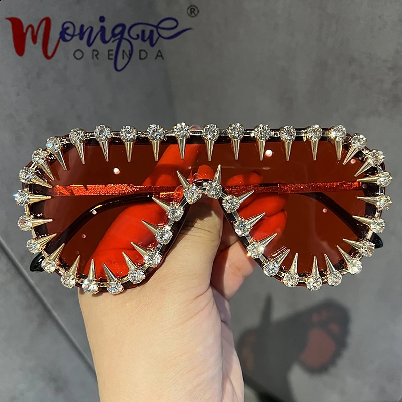 Sunglasses Women er Punk Rhinestones Sun Glasses Men Hip Hop Shades Eyewear De Sol 250318