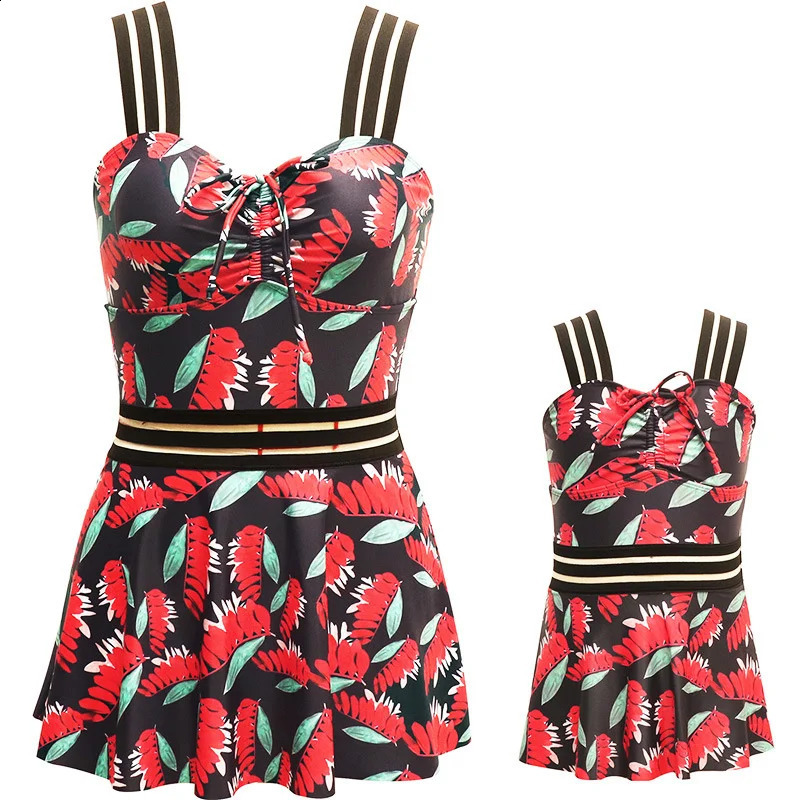 Mom Girls Beach Swimsuits Summer Family Matching Swimwear 2025 Family Clothing Print Swim Romper Mother Daughter Bikini 250319
