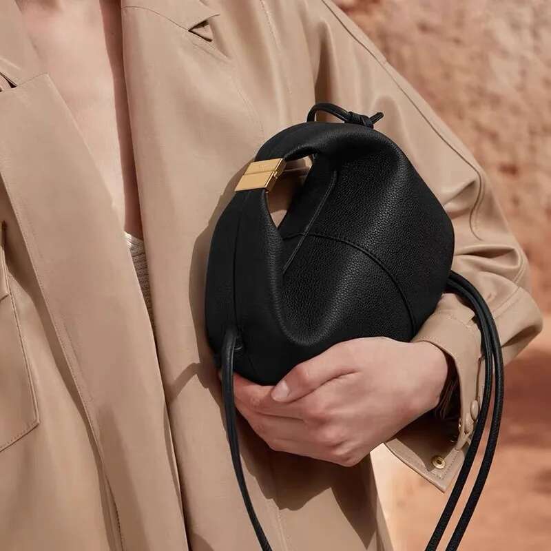 Brand Women's Handbag 2025 New Autumn And Winter Single Shoulder Crossbody Designer High-End Fashion Small Bag