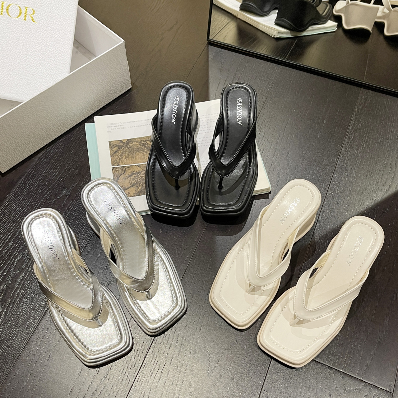 Platform slippers Wedge beach sandals free Shipping Designer Slipper Women's travel high-heeled sandals White black silver hot sale