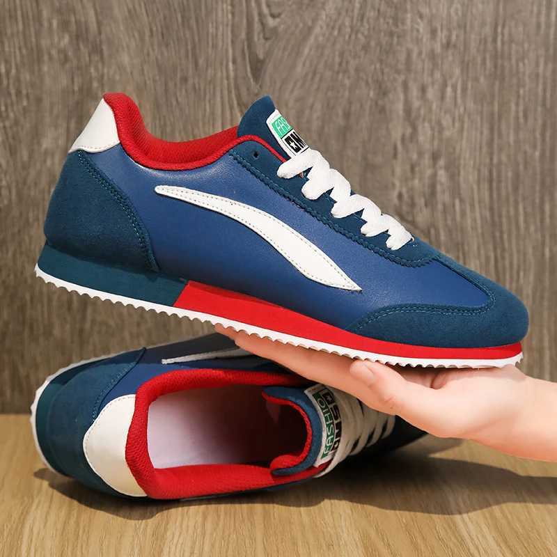 Hot selling blue mens fashionable sports shoes classic leather sports shoes mens training shoes designer sports shoes mens running shoes Z250319