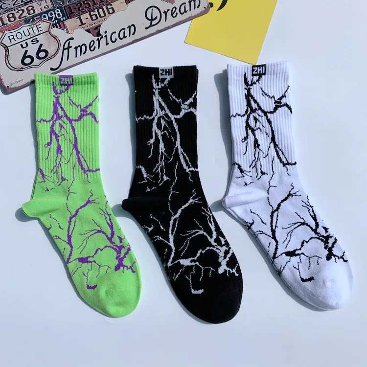 3 pairs of gift boxes with matching colors including cotton socks for couples street dance skateboards and sports socks for men and women X250319