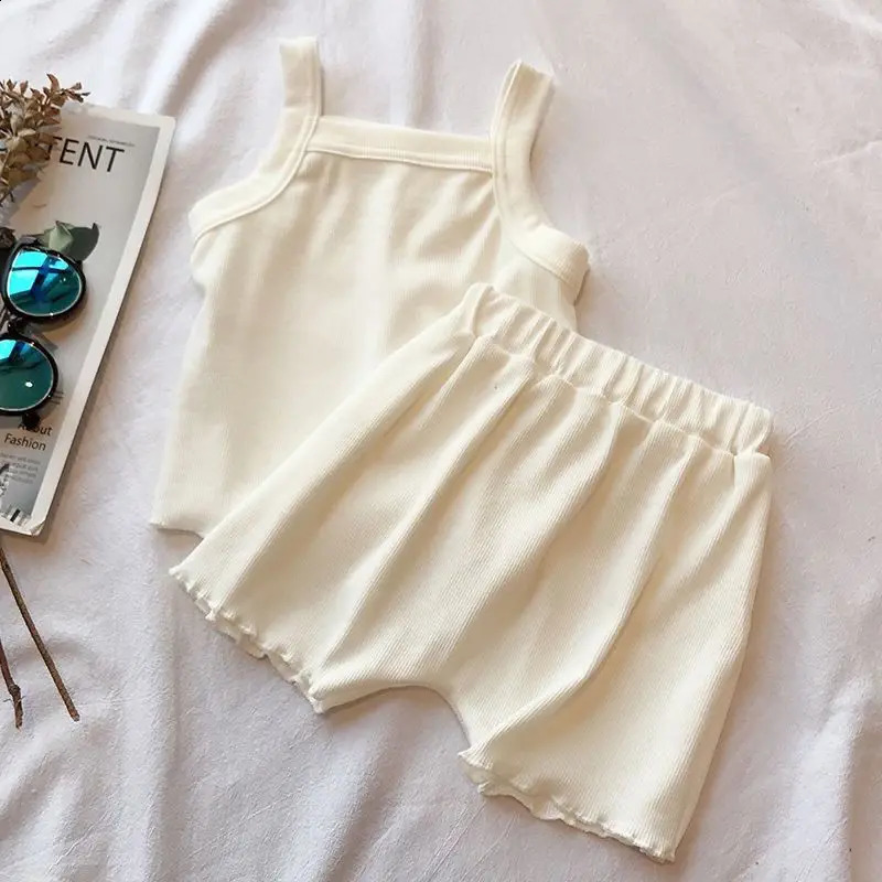 Childrens clothing set knitted sleeveless vestshorts 2piece childrens boutique 250312