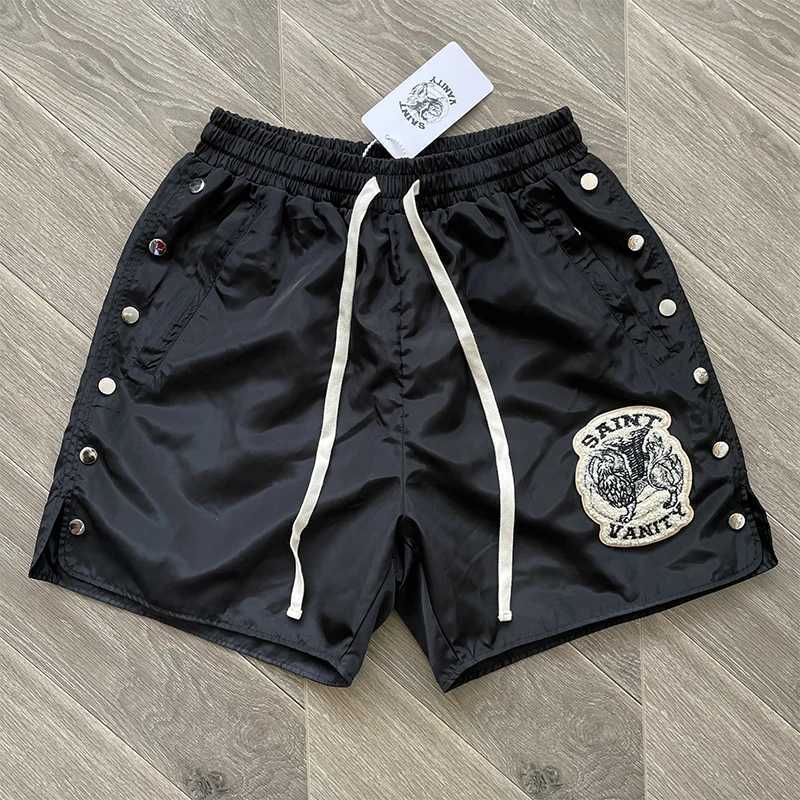 Casual sneakers with the same chest from the Holy Vatican W250319