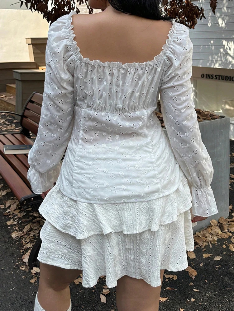 Womens solid color sweetheart collar long sleeved pleated embroidered shirt elegant spring and summer style 250319