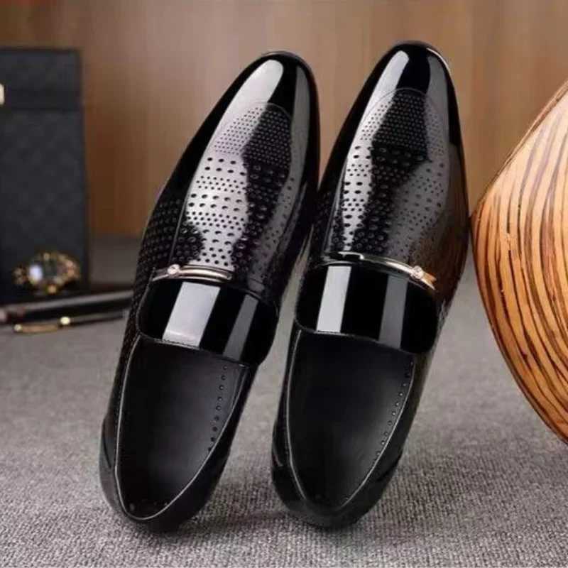 Pointed Toe Mens Social Shoes Patent Leather Dress Shoes Mens Breathable Summer Bright Top 2024 Style Casual Business ShoesXJ250319