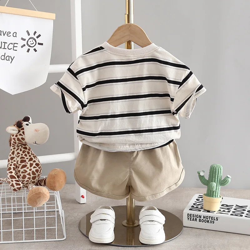 Boys Striped Casual Outfit Round Neck T-shirt Shorts Kids Summer Clothes Sets 250319