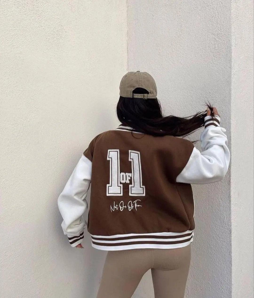 Winter womens baseball jacket with letter printing bracket collar loose street style elastic striped cuffs fashionable 250317