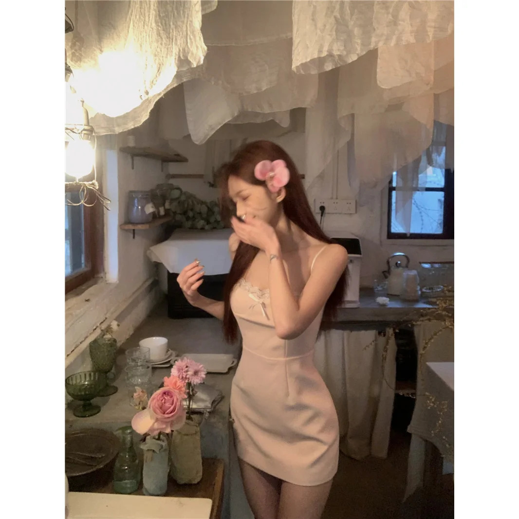 Lace bow hanging dress suitable for womens waist embrace and weight loss 250314