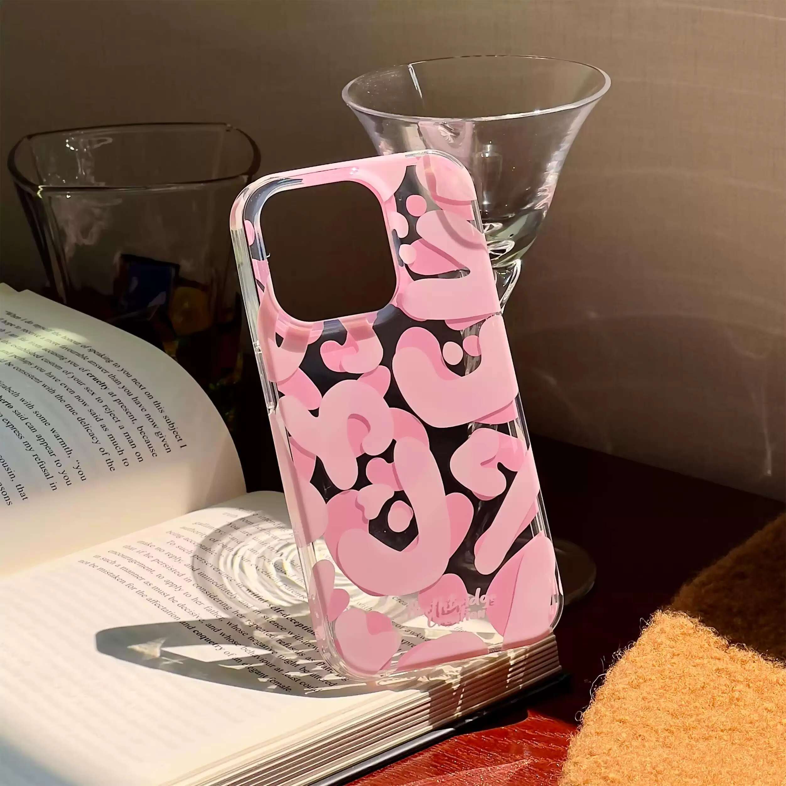 Original Pink Graffiti Customised Phone Case for iPhone 16 Pro Max/15/14 Pro/13 Dual-Layer Transparent Full-Cover INS New Style