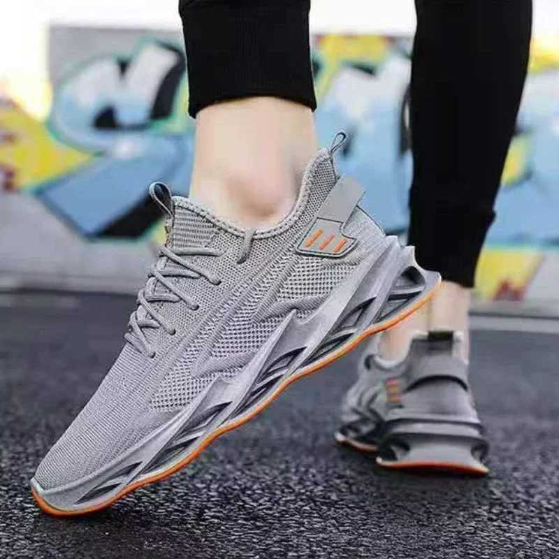 Breathable Mens Shoes Mesh Sneakers Fashion Lightweight Casual Shoes Outdoor Soft Sole Male Running Shoes Non Slip Tennis Shoe Z250319