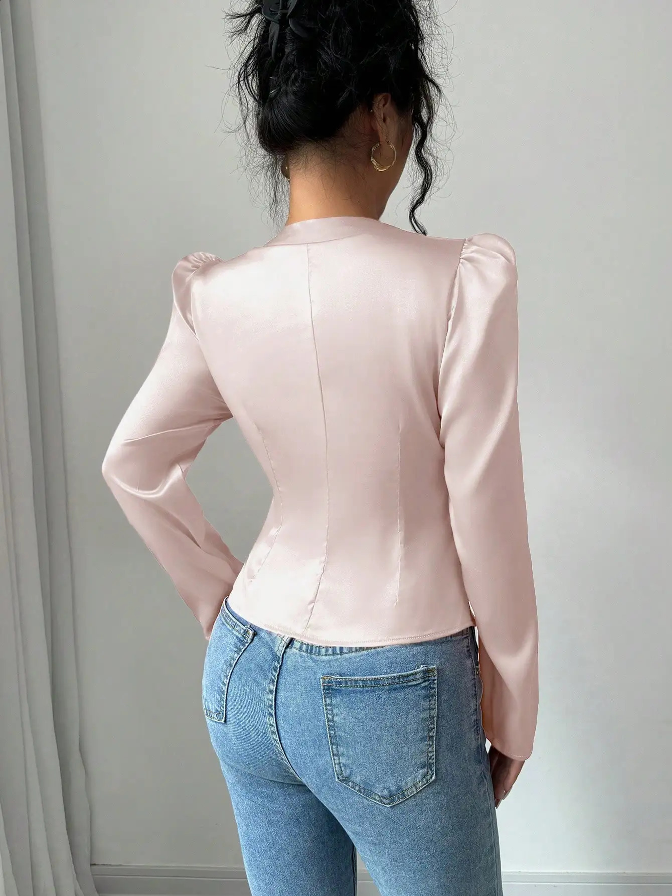 Elegant Communicating Fitted Elastic Ruched High Neck Long Sleeve Shirt with Bow Red AutumnWinter Womens 250318