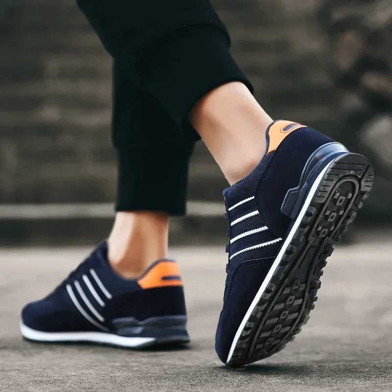 Fashion Casual Sneakers for Men Air Mesh Shoes Non-slip Casual Shoes Sweat-Absorbant Sneakers Zapatos De Hombres Male Z250319