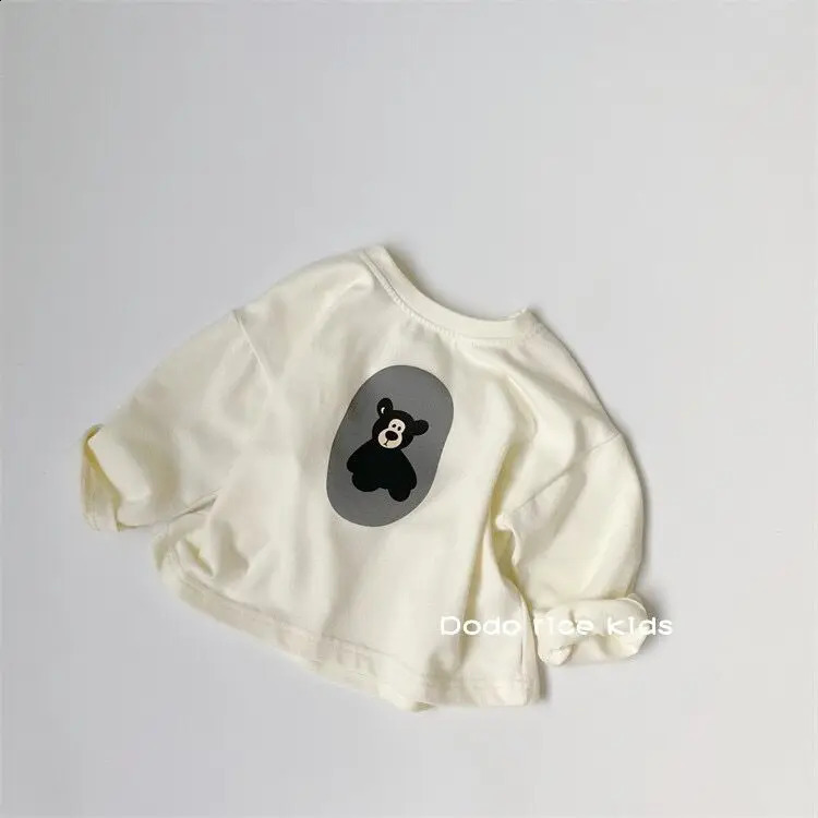 Childrens spring and summer cartoon crew collar long sleeved Tshirt casual loose top baby boy thin cotton bottom shirt 250319