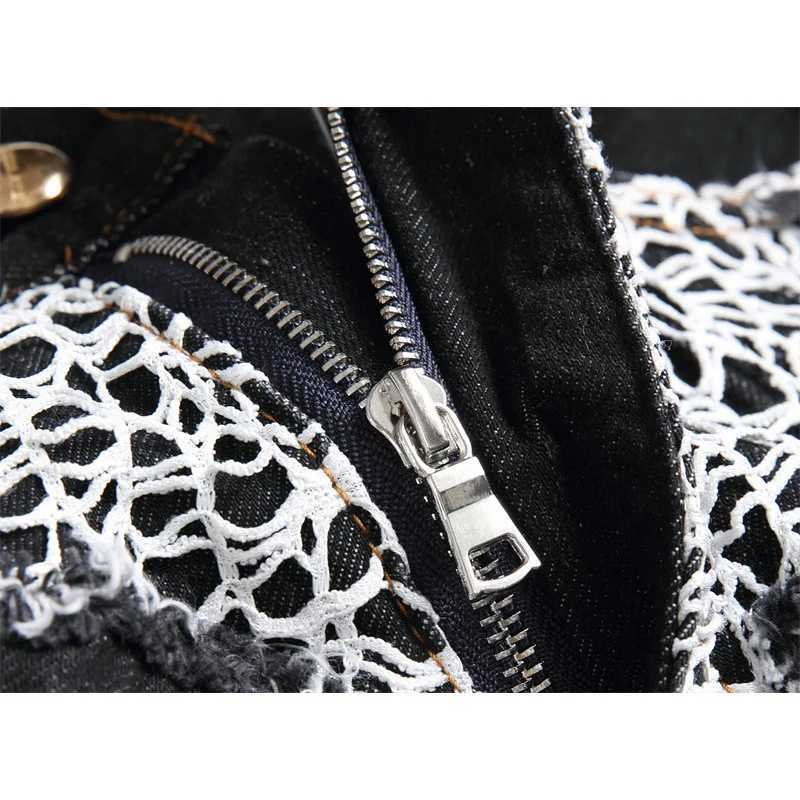 New Summer Loose Straight Leg Mens Denim Shorts Trend Embroidered Spider Web Personalization and Versatile Casual Mid Waist Shorts W250319