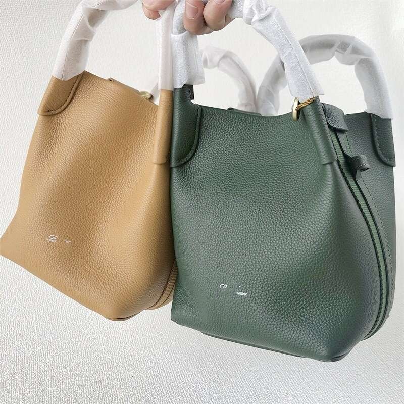 LP Nuoyoupianya's New Bale Small Water Bucket With Lychee Pattern Cowhide Minimalist Casual Versatile Vegetable Basket Handbag For Women