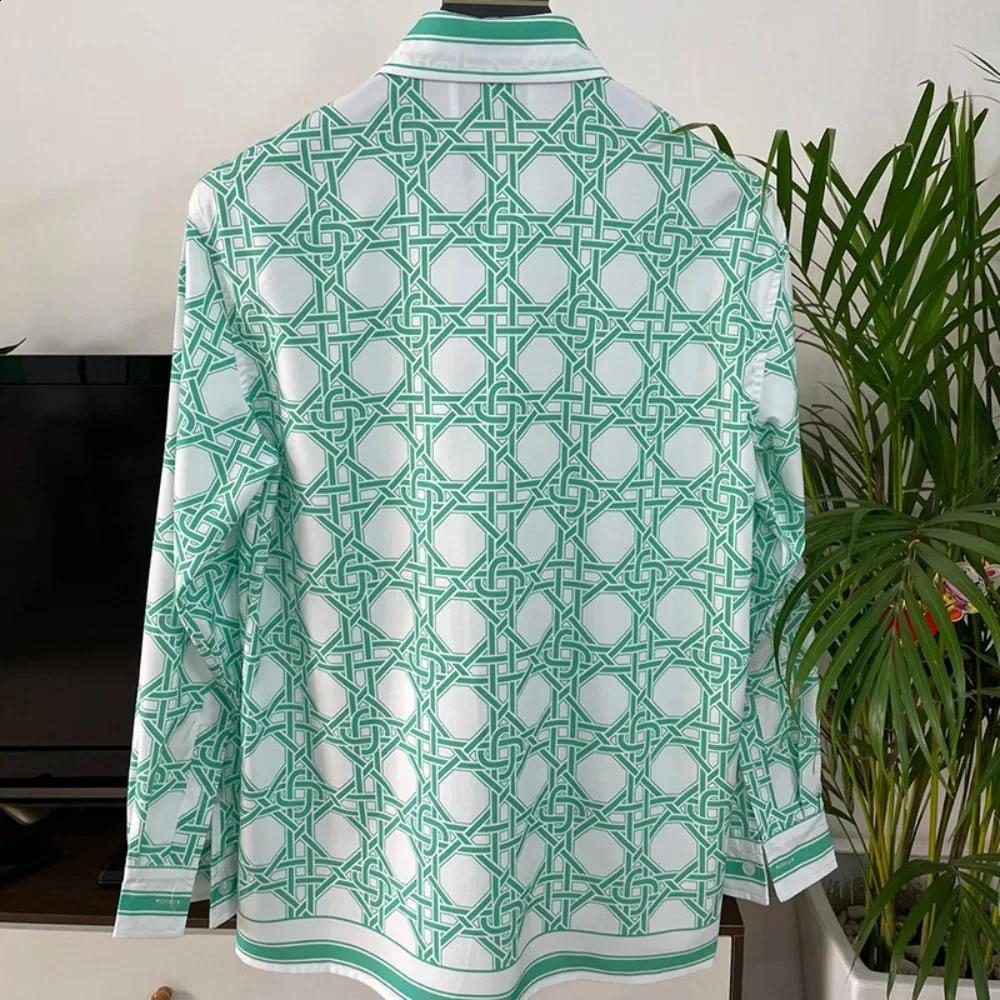 fashion trends for spring and summer casual travel digital printing mens shirts 250317