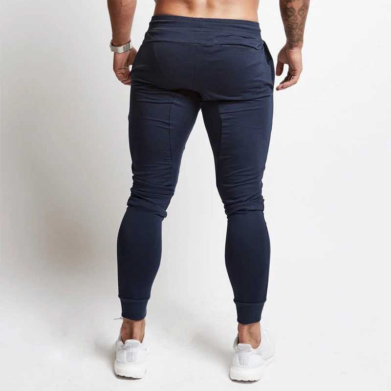 2019 Fashion Men Gyms Pants Joggers Fitness Casual Long Pants Men Workout Skinny Sweatpants Jogger Tracksuit Cotton Trousers X250319
