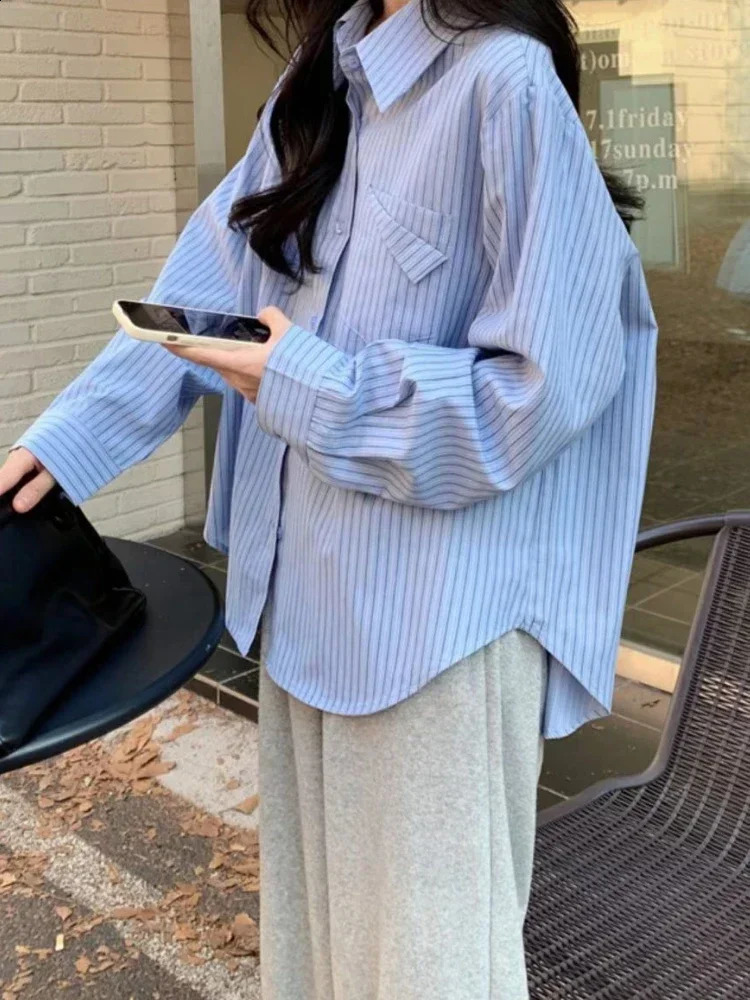 Korean fashion womens loose long sleeved shirt with pockets for casual spring blue striped 250318