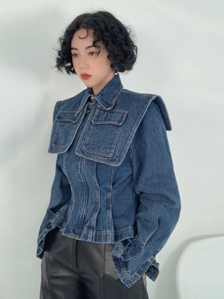 Getspring Womens Denim Jacket Retro Large Pocket Decoration High Waist Short Coat Fashion Full Set Autumn Top 250319