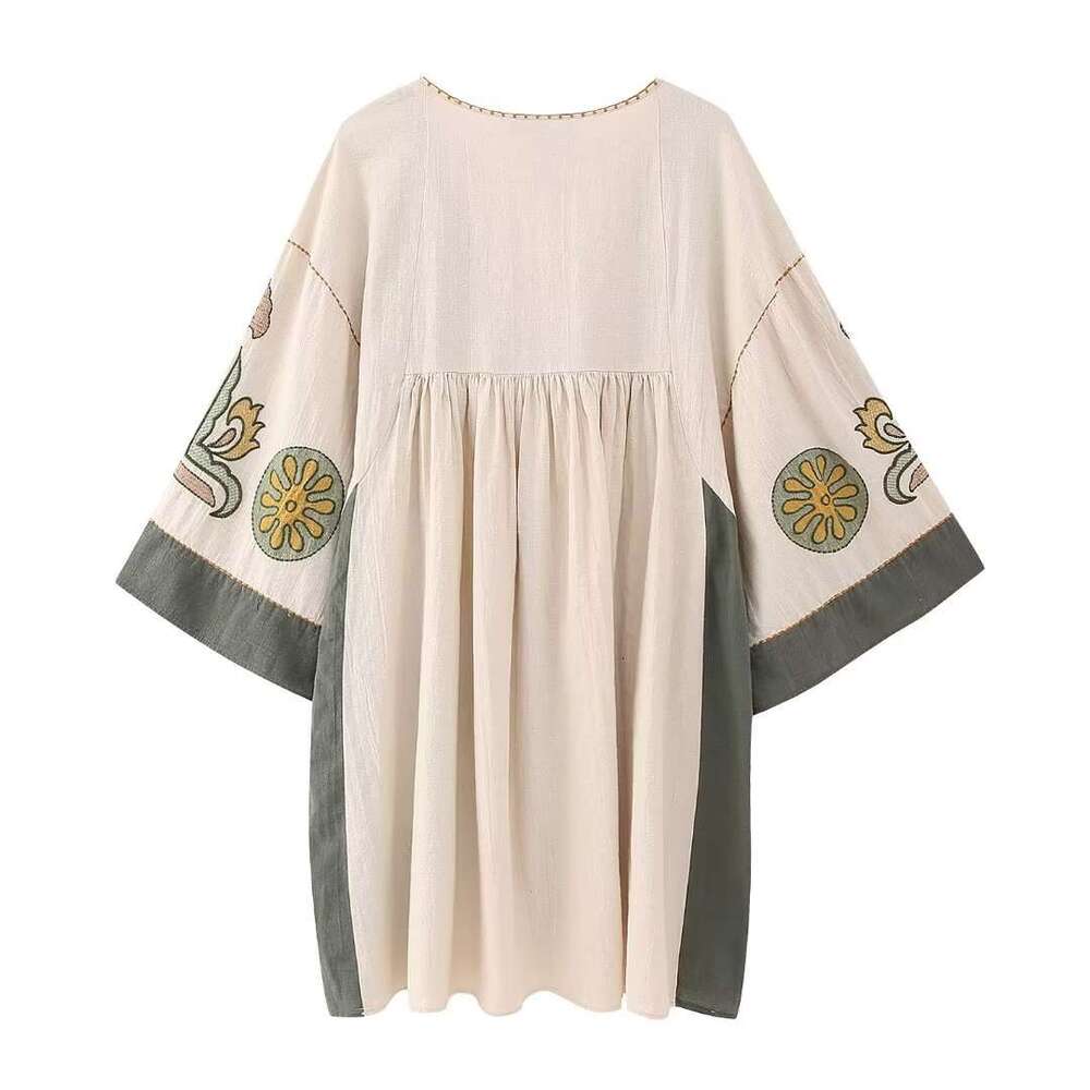 2025 Women's V-Neck Loose Embroidered Dress 3584