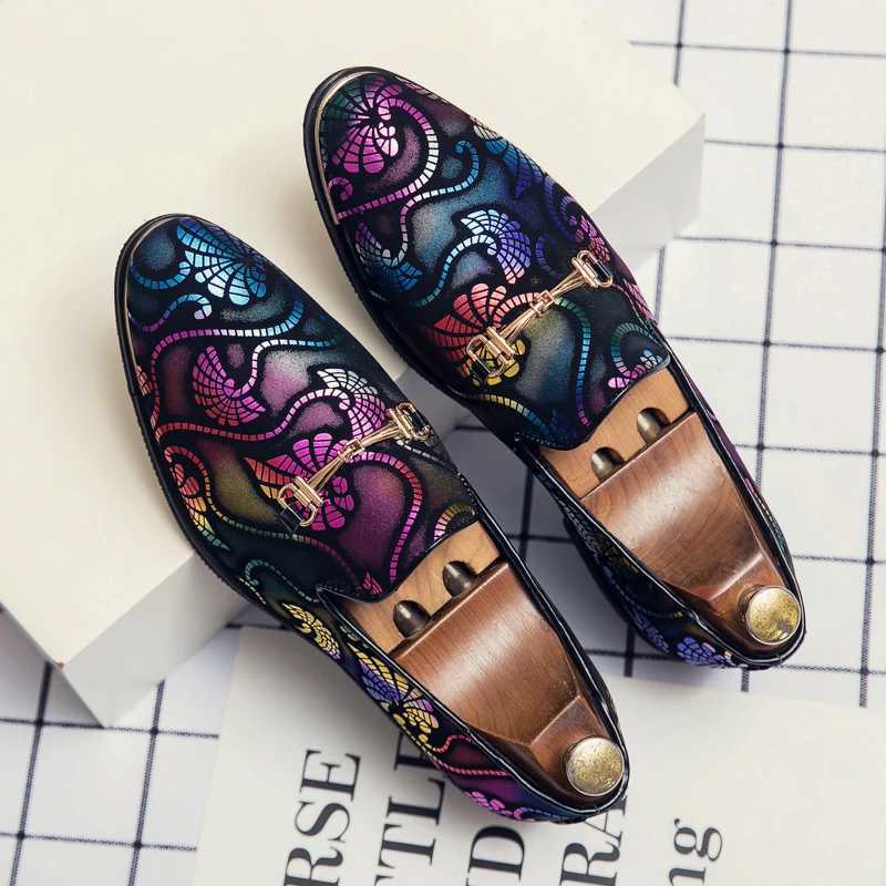 New mens leather shoes mens luxury British gold blue countryside pattern Oxford classic gentleman wedding ball shoesXJ250319
