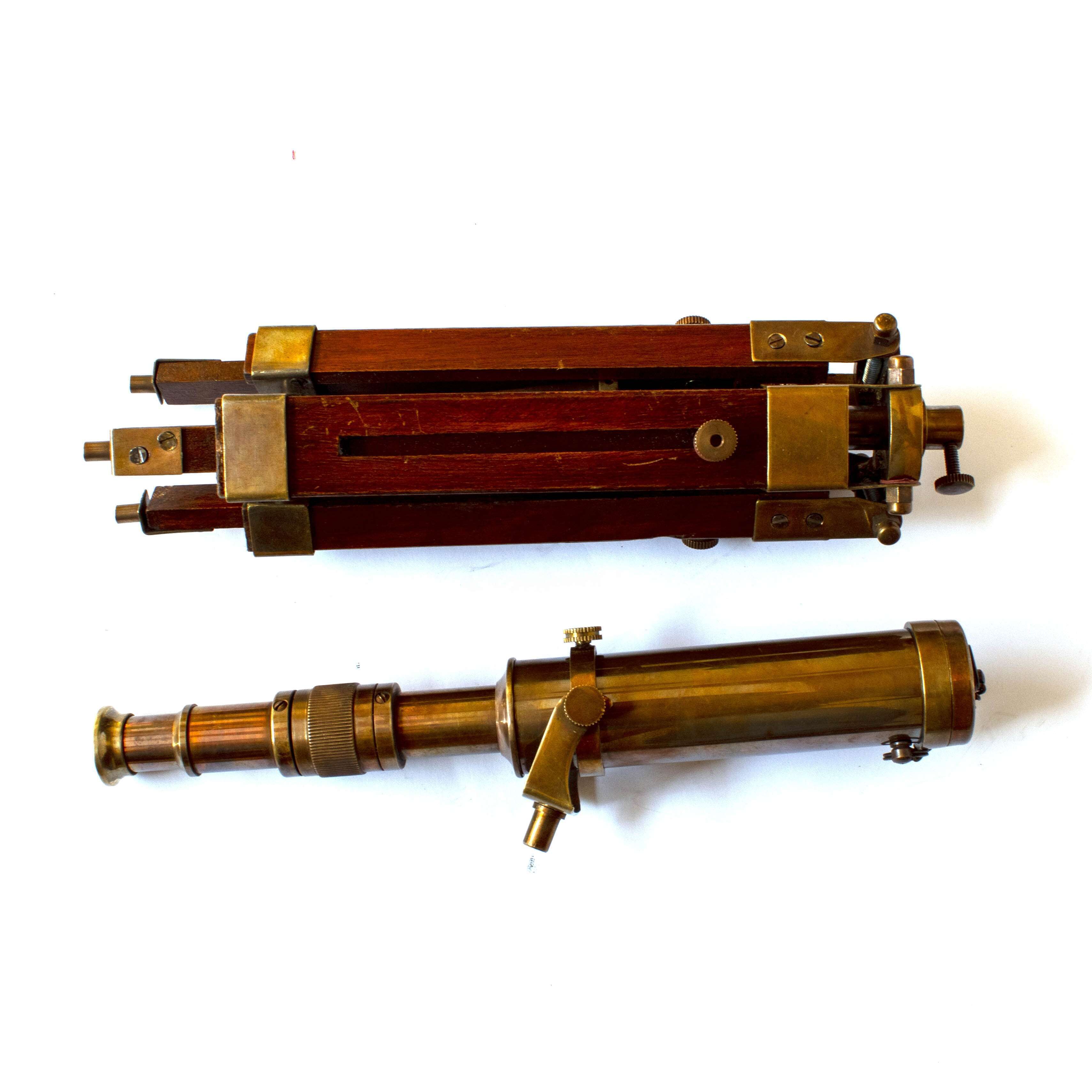 High Quality 9 Inch Antique Vintage Finish Brass SpyGlass Telescope with Wooden Tripod Stand for Mother's Day