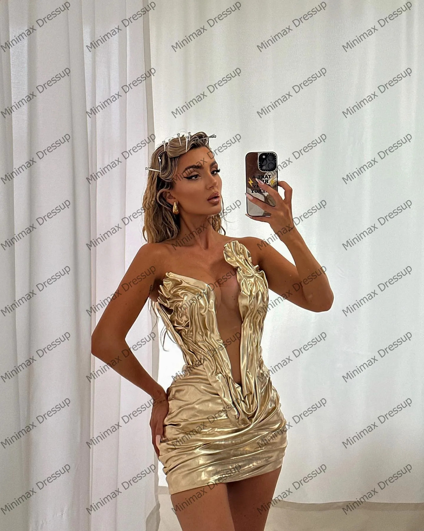 Unique Draped Satin Cocktail Dresses Sexy Deep V-neck Pleated Satin Mini Formal Party Dress Sleeveless Sexy Homecoming Gowns 250318