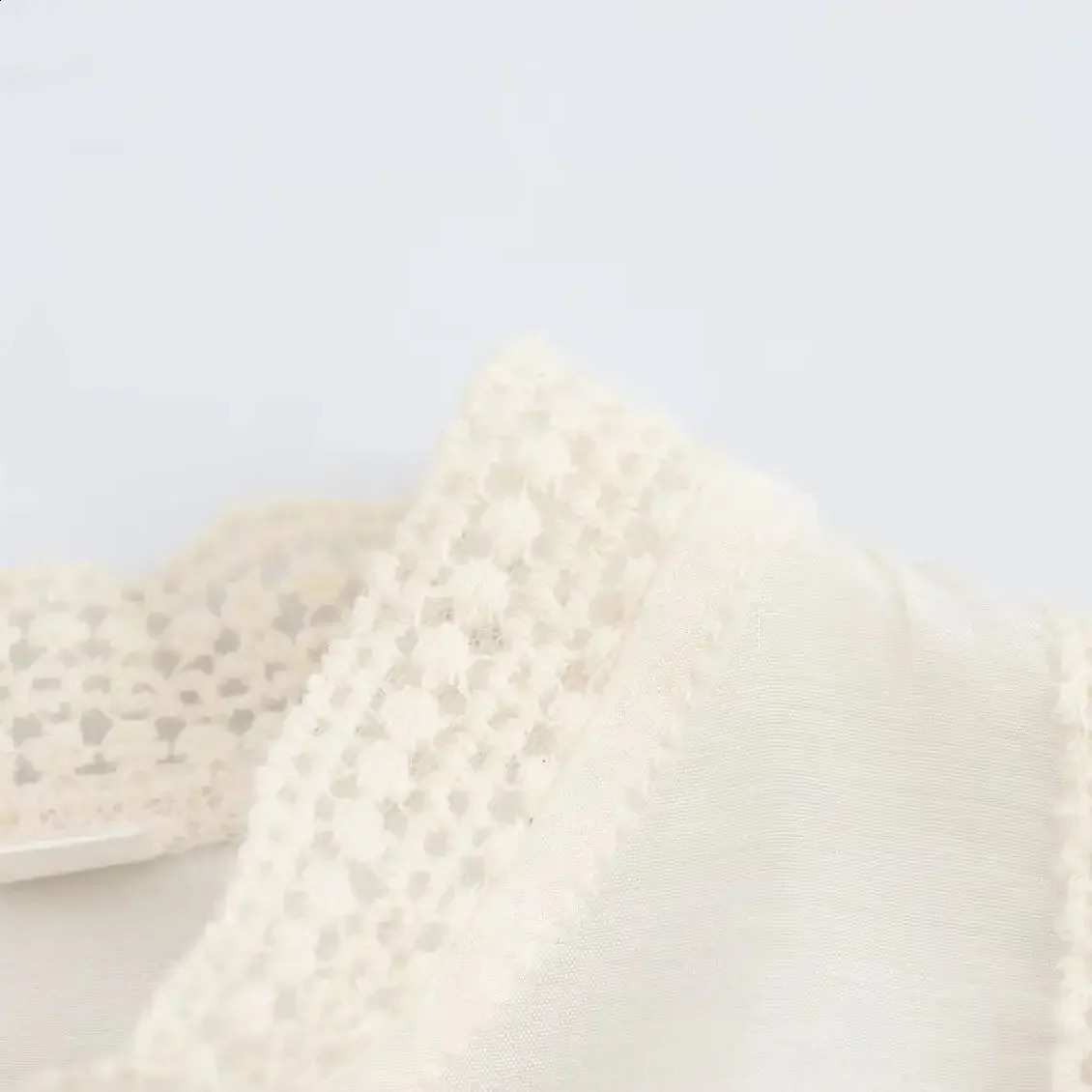 TRAFSHE Vintage Women Top Lace Splicing White Stand Collar Lady Long Sleeve Shirts Blouses Clothing 250319