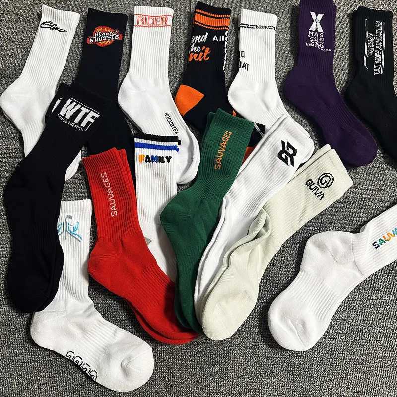1 pair of mens cotton shock-absorbing thick sports socks white black gray street skateboarding basketball socks X250319