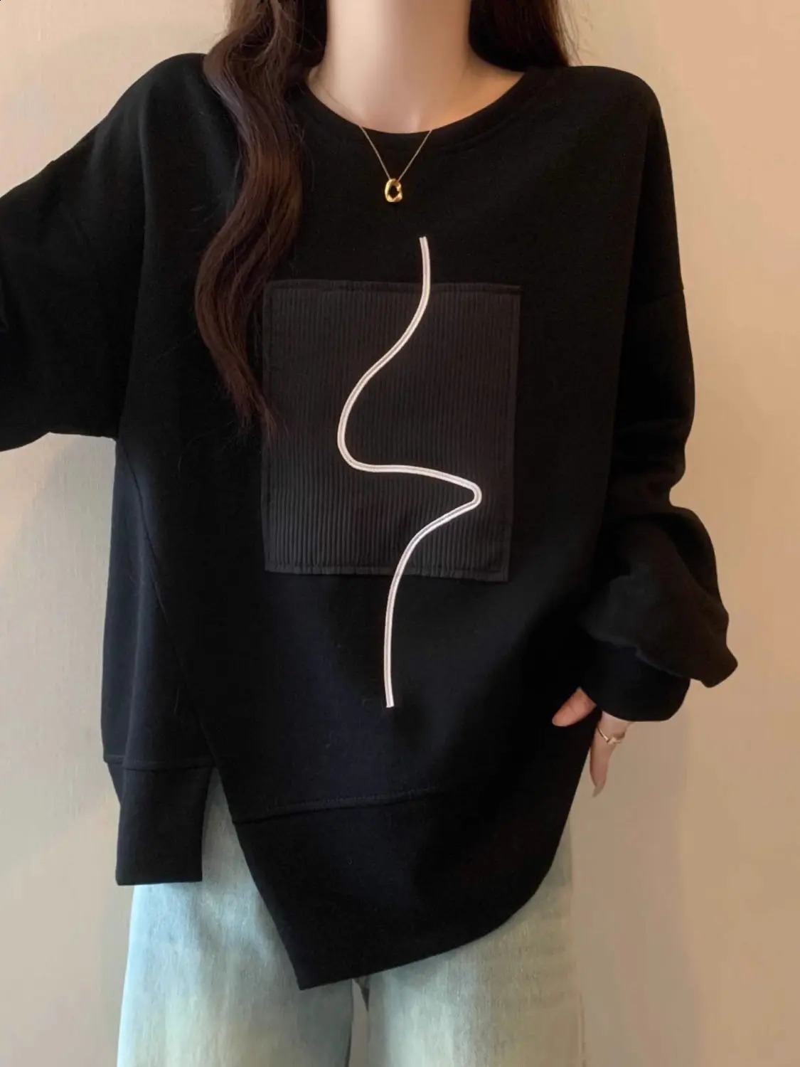 Womens round neck long sleeved casual loose sportswear autumn irregular top 250318