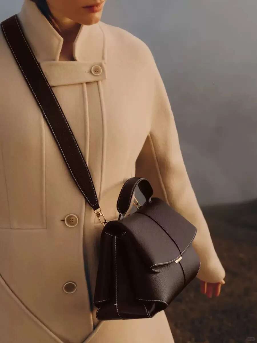 Pol Leather Smile Mokiki Pleated Design One-Shoulder High-Capacity Commuter Crossbody Bag