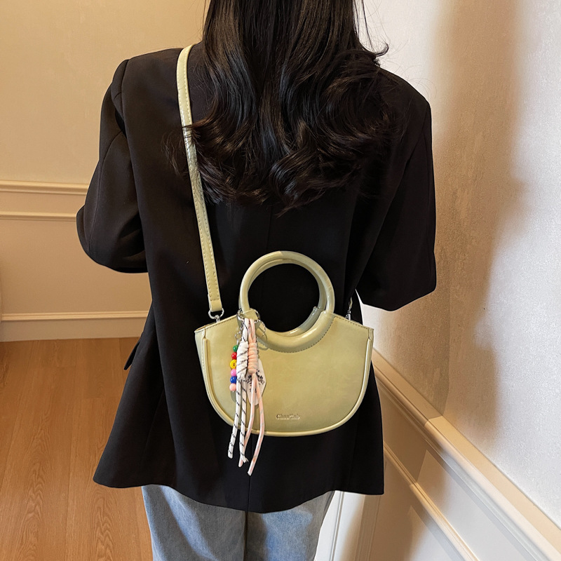 Korean Niche Hand-Held Vegetable Basket Small Women's 2025 New Trendy And Fashionable Bucket Versatile Ins Crossbody Bag Fashion Shoulder Bags