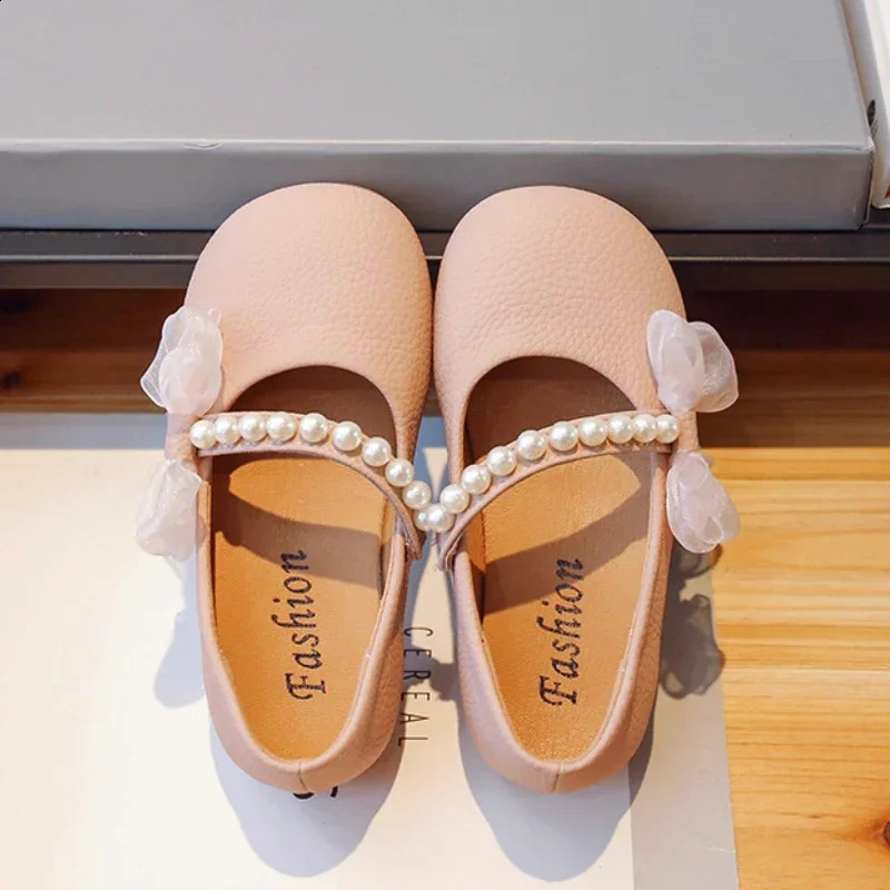 Girl Princess Leather Shoes Fashion Edition Soft Elegant Lace Bow Beaded Childrens Slippers Wedding Slide on Mary Jens 250319