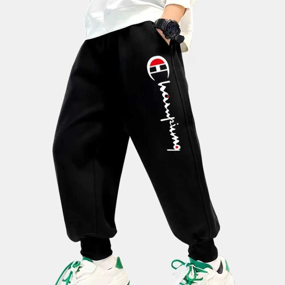 Outdoor leisure sports childrens street pants simple printing two tone high-quality autumn and winter new childrens clothingT250318