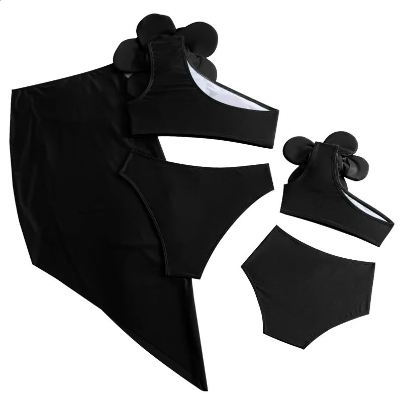 Summer Family Matching Swimsuit Outfits Swimsuits Big Flowers 3pcs Bikini Family Look Mom Girls Woman Swimwear Set 250319