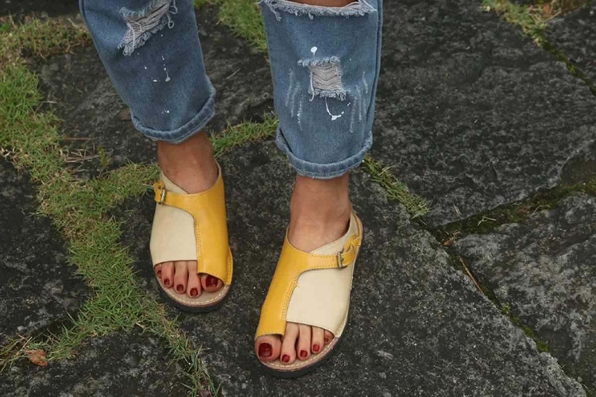 New Arrival Womens Plus Size 43 Sandals Buckle Strap Round Toe Casual Female Flat Shoes Thimble Toe Cover Heel Comfortable Light Sandal T250318