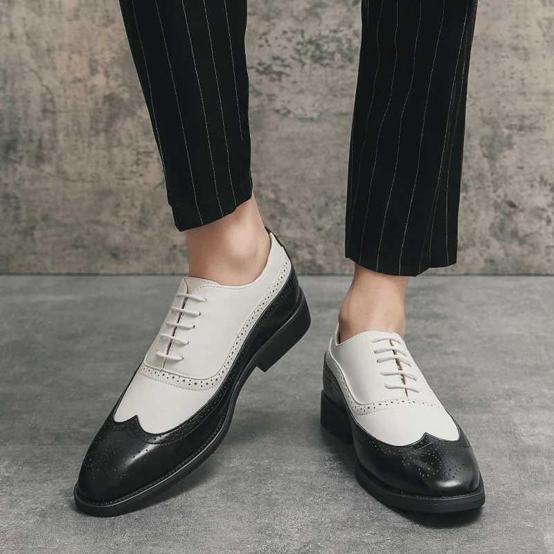 Mens Wingtip detailed dress shoes Business Two Te Oxford shoes used for wedding partiesXJ250319
