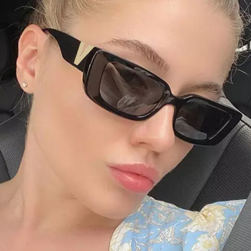 Explosive fashion V square small frame sunglasses advanced sense of European and American style net red with the same trend retro sunglasses 2025