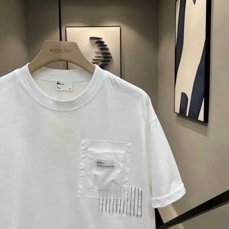 2024 New Summer Minimalist Patchwork Pocket High-quality Round Neck Striped Casual Versatile Youth Ruffian Handsome T-shirtT250318