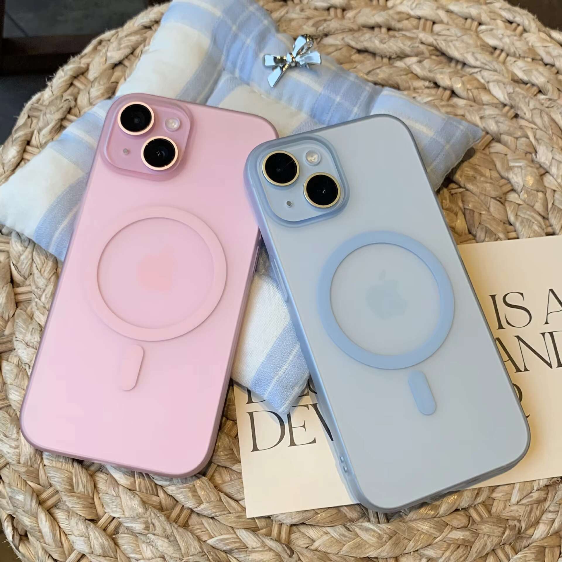 Skin Feeg Transparent Matte Magnetic Wireless Charge Phone Case for iPhone 15 14 13 12 Pro Max Shockproof Hard PC Clear Cover