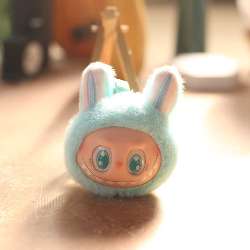 Keychains Lanyards celebrity Cute and Vinyl Cloth Small Pendant Plush Toy Doll Cartoon Bag Hanging Decoration Keychain H250318