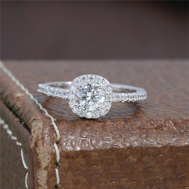 Jewelry 0.5 Carat Round Cut Lab Diamond Halo Engagement Ring Real White Gold Half Band Wedding Ring For Women 14K 18K Platinum Available