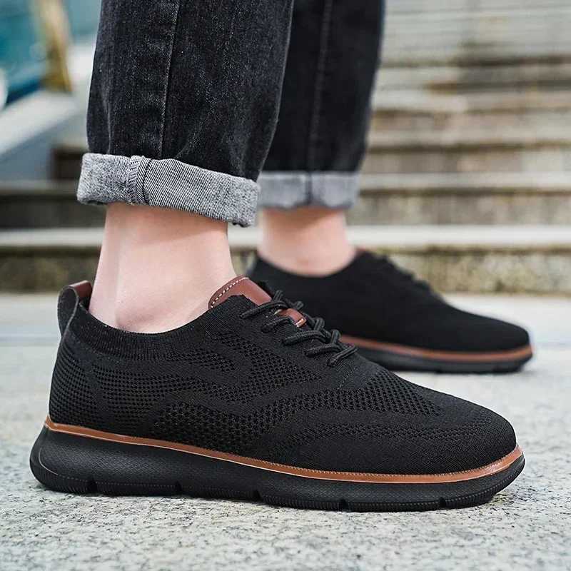Outdoor Lightweight Men Running Shoes Anti-Slip Jogging Casual Sport Shoes Breathable Walking Sneakers Mesh Athletic ShoesW250320