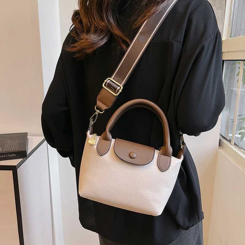 Fashion Commuter Leather Messenger Bag - Luxury Minimalist Cross body Wallet with Letters Vintage Paris Fashion Handbag Y250319